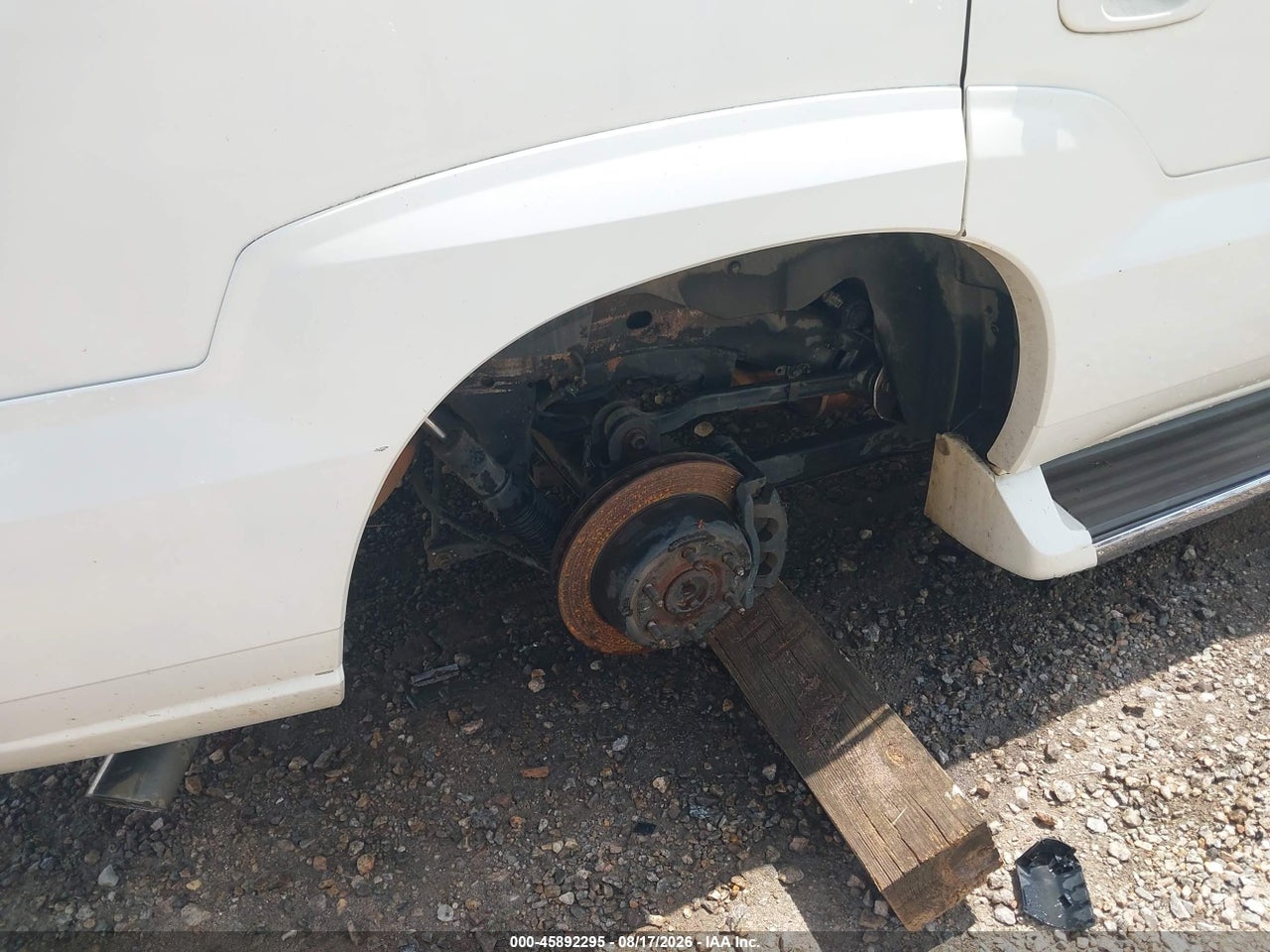 2005 CADILLAC ESCALADE STANDARD · 6/11