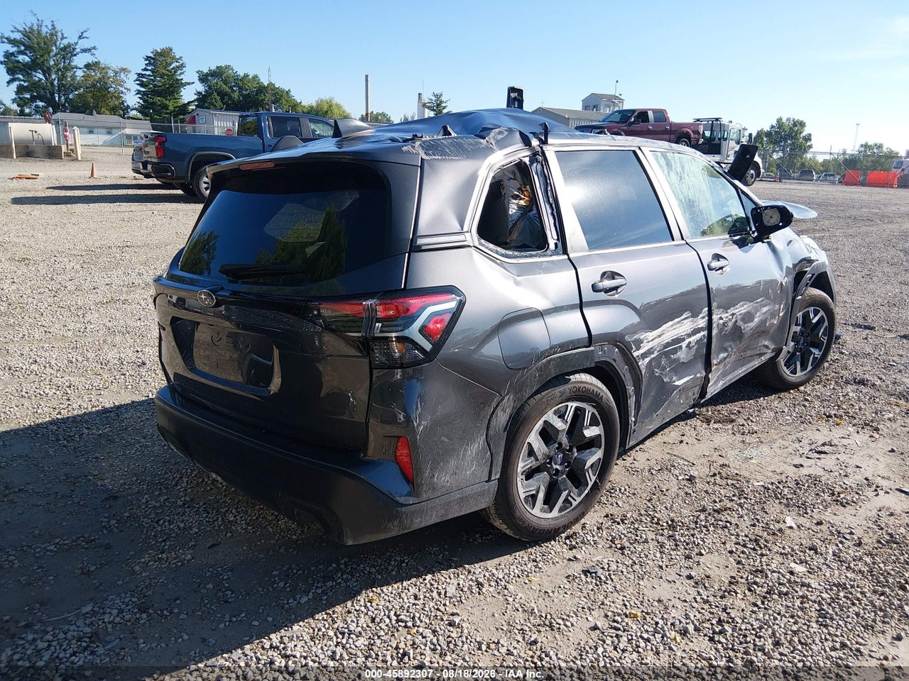 2025 SUBARU FORESTER PREMIUM · 4/11