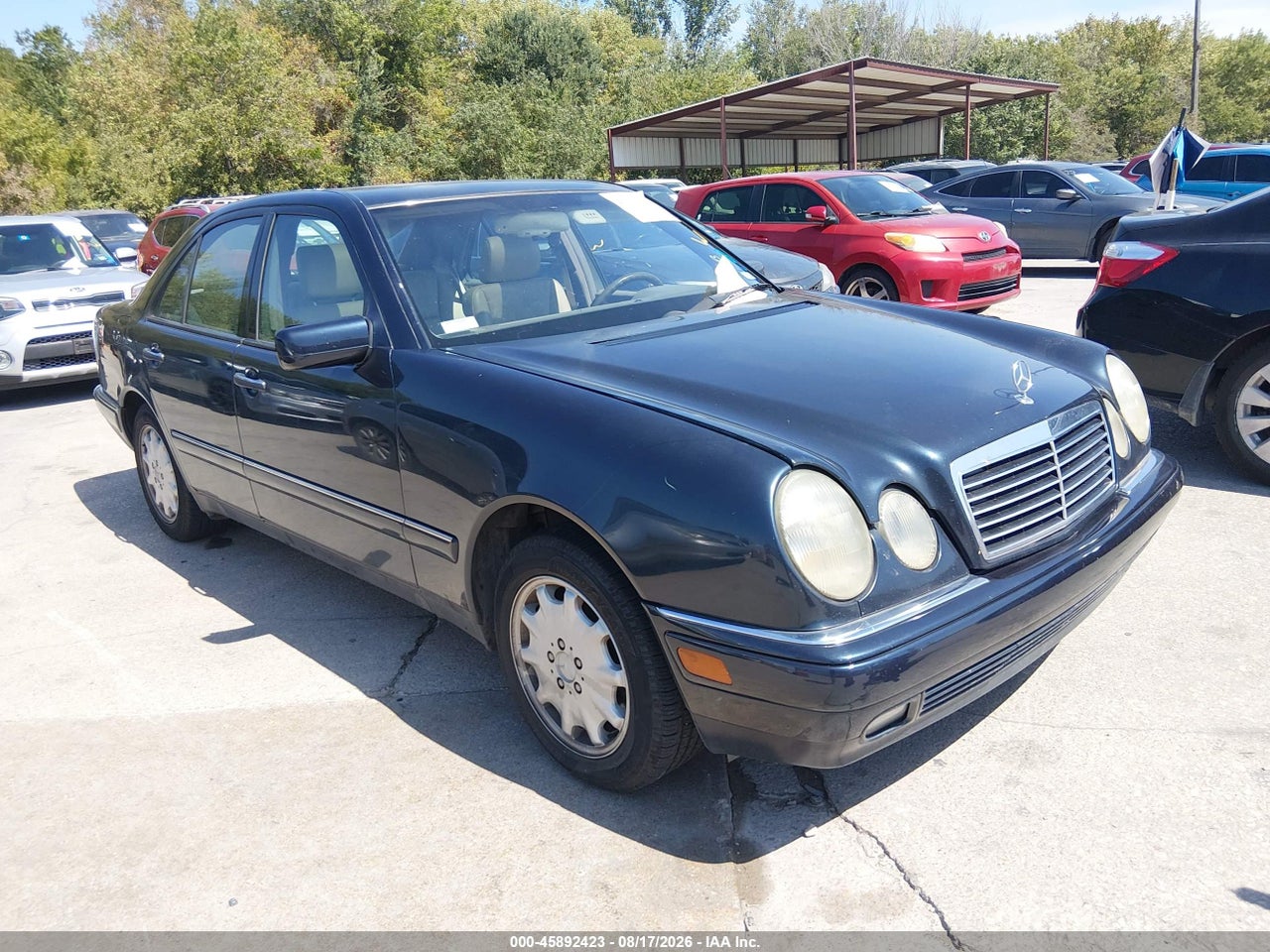 WDBJF55F9TJ****** · 1996 MERCEDES-BENZ E 320