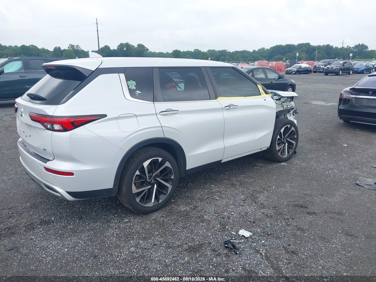 2022 MITSUBISHI OUTLANDER BLACK EDITION 2WD/SE 2.5 2WD/SE LAUNCH EDITION 2WD · 4/11