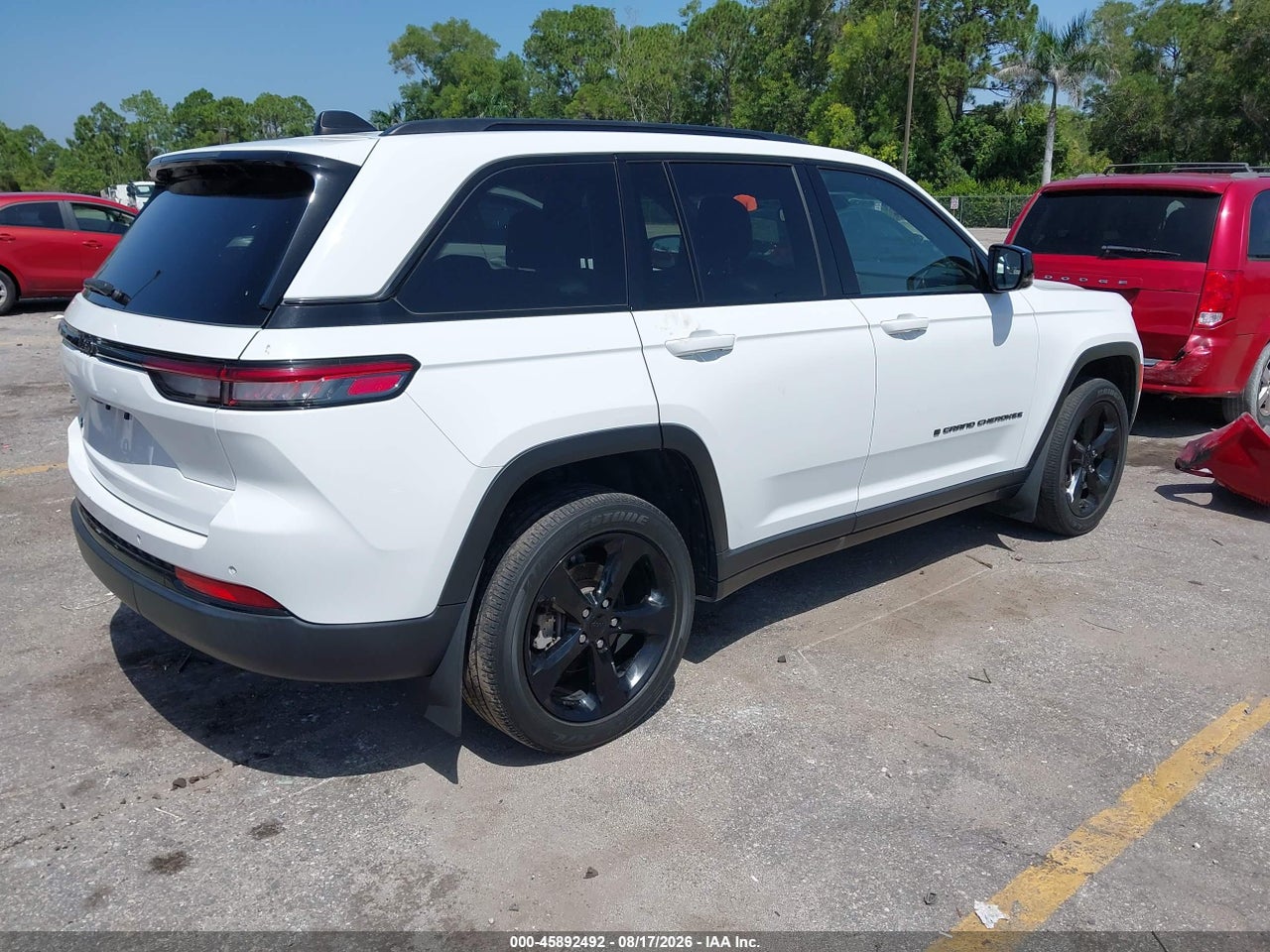 2023 JEEP GRAND CHEROKEE ALTITUDE 4X4 · 4/11