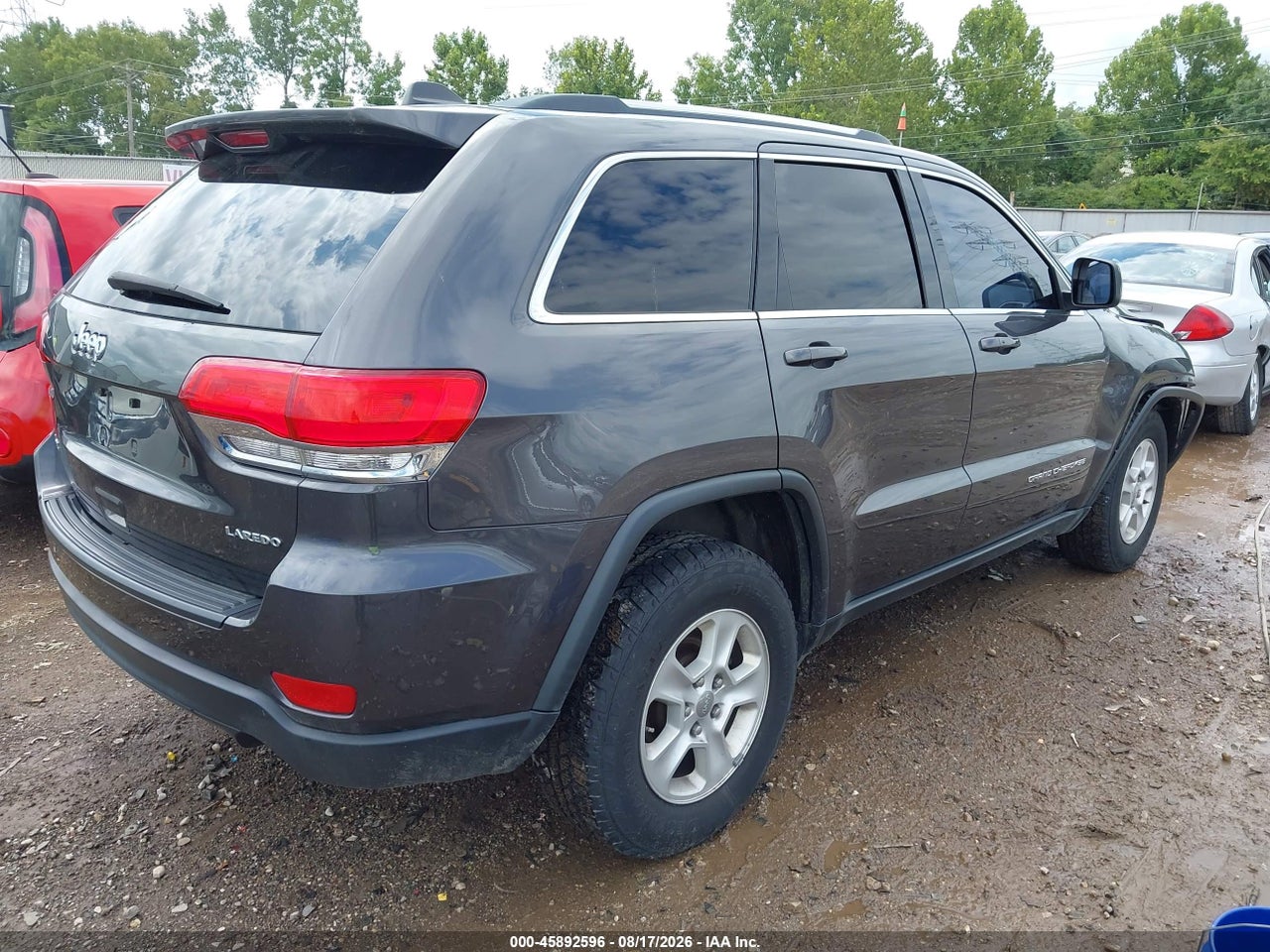 2015 JEEP GRAND CHEROKEE LAREDO · 4/11