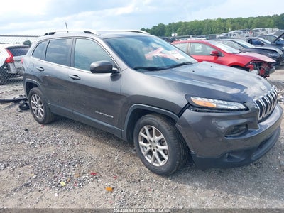 1C4PJLCB2HW****** · 2017 JEEP CHEROKEE LATITUDE