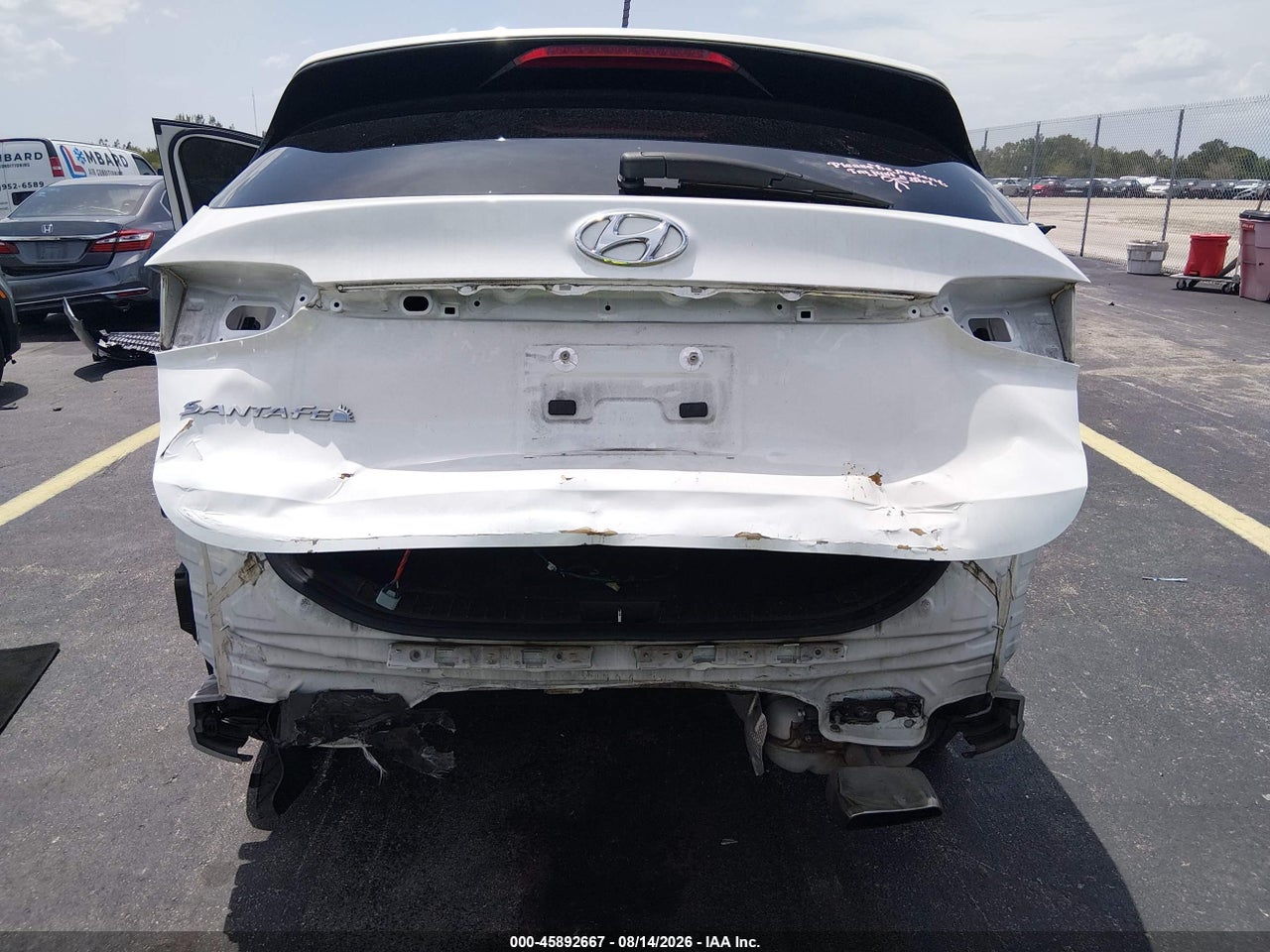 2020 HYUNDAI SANTA FE SE · 6/11