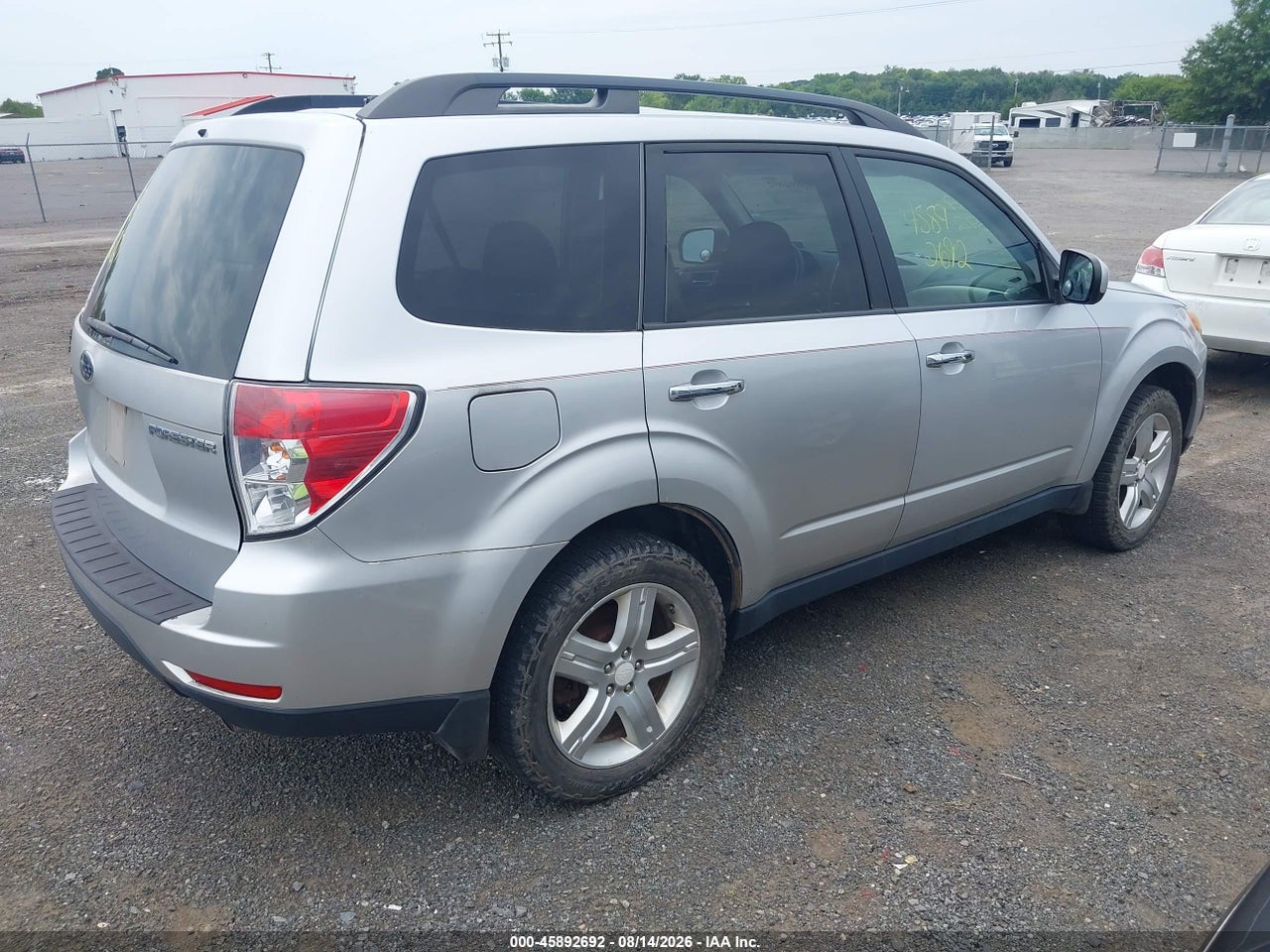 2009 SUBARU FORESTER 2.5X · 4/11