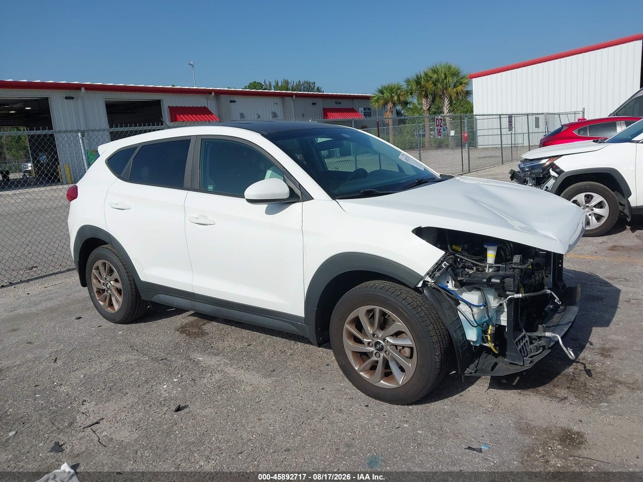 KM8J23A40JU****** · 2018 HYUNDAI TUCSON SE