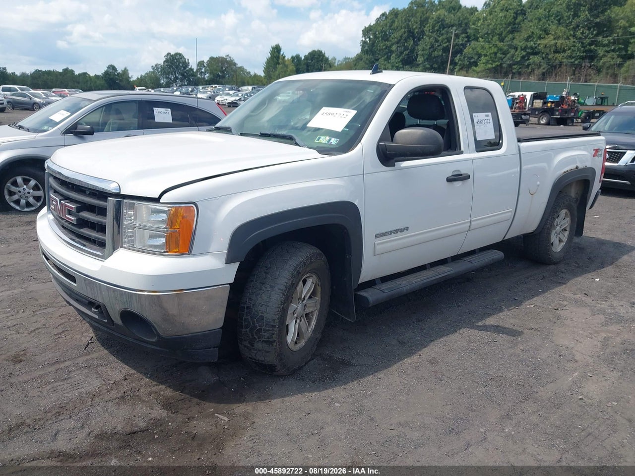 1GTR2VE35BZ****** · 2011 GMC SIERRA 1500 SLE · 2/11