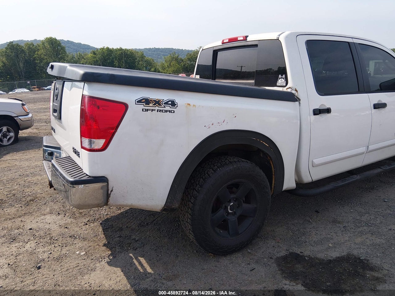 2006 NISSAN TITAN SE · 6/11