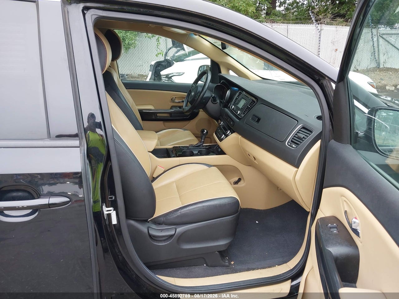 2016 KIA SEDONA EX · 5/11