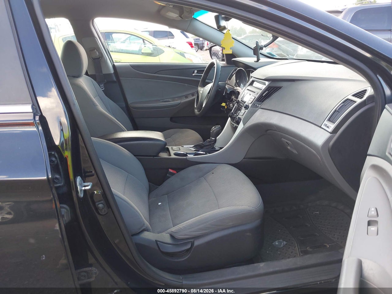 2013 HYUNDAI SONATA GLS · 5/10