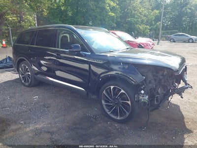5LM5J7XC8NG****** · 2022 LINCOLN AVIATOR RESERVE
