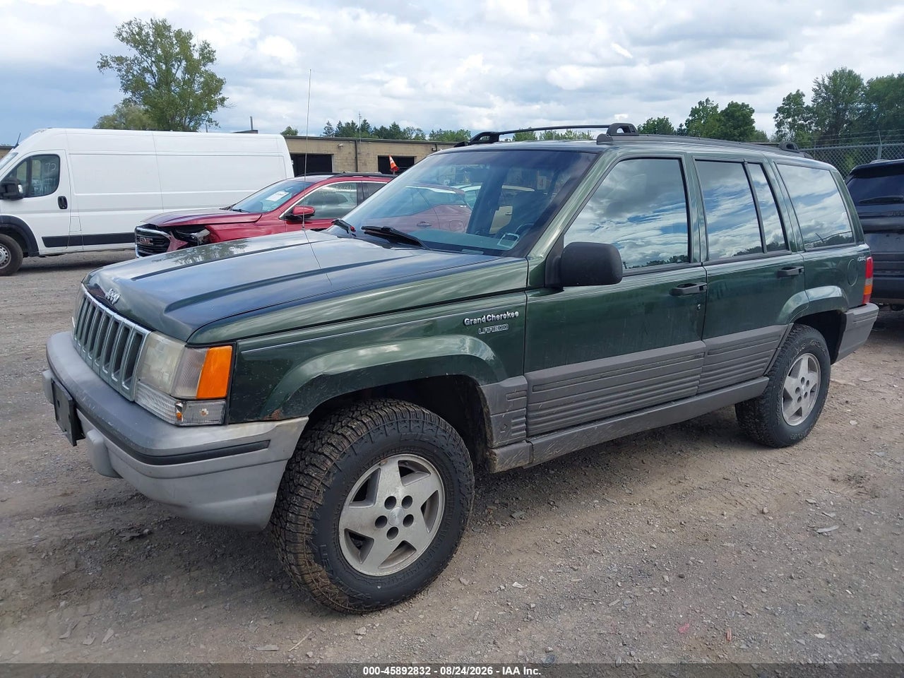1994 JEEP GRAND CHEROKEE LAREDO · 2/11