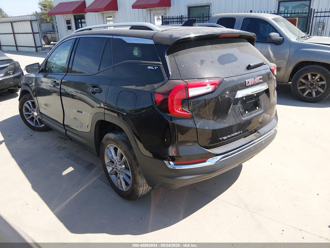 2022 GMC TERRAIN FWD SLT · 3/10