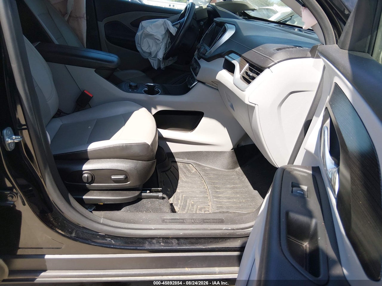 2022 GMC TERRAIN FWD SLT · 5/10
