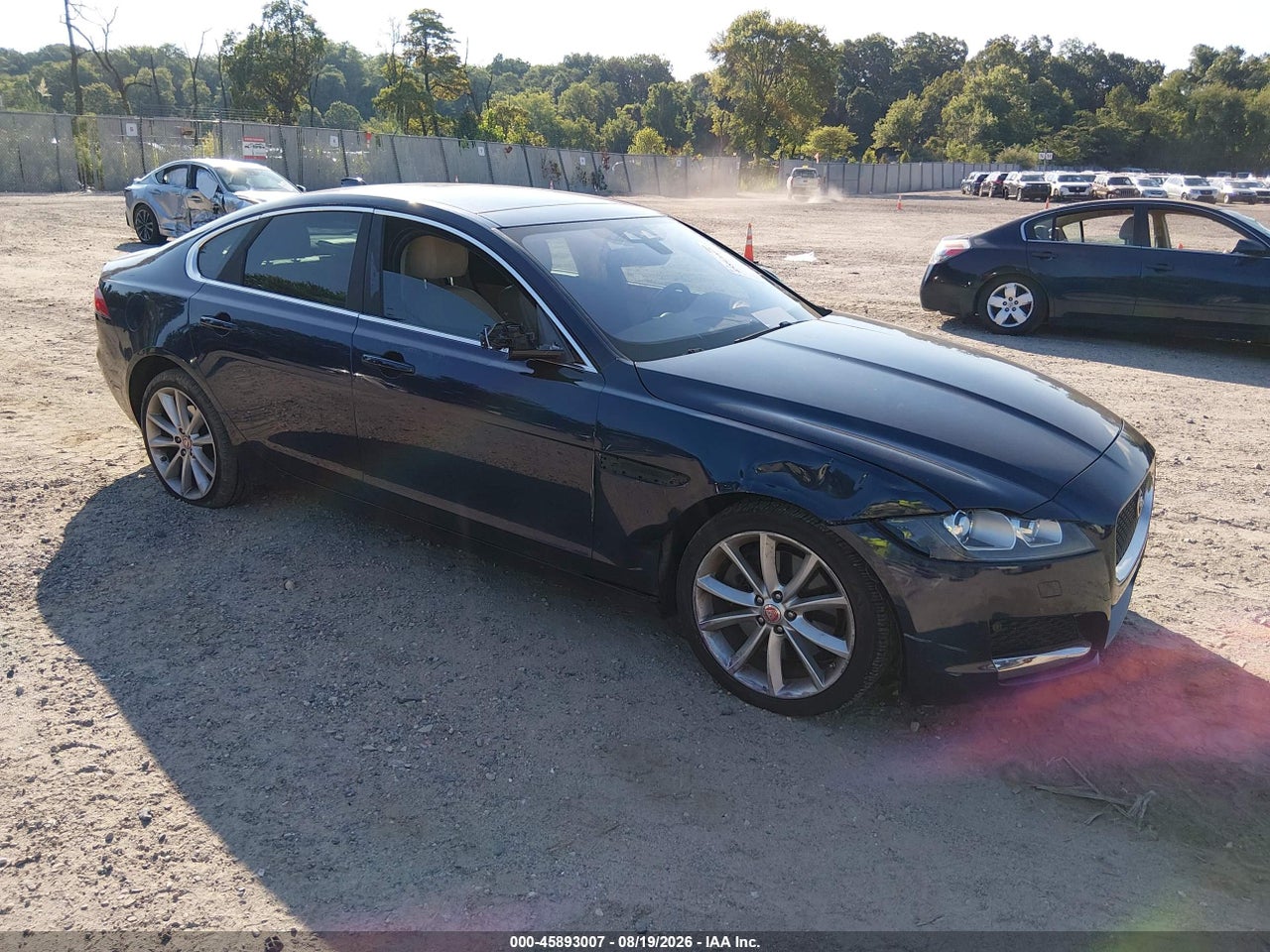 SAJBE4BV9GC****** · 2016 JAGUAR XF 35T PRESTIGE