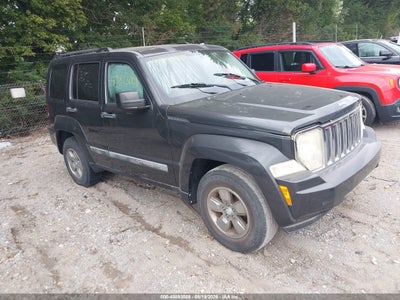 1J4PN2GK8AW****** · 2010 JEEP LIBERTY SPORT