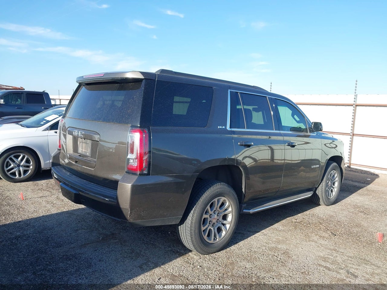 2019 GMC YUKON SLE · 4/11