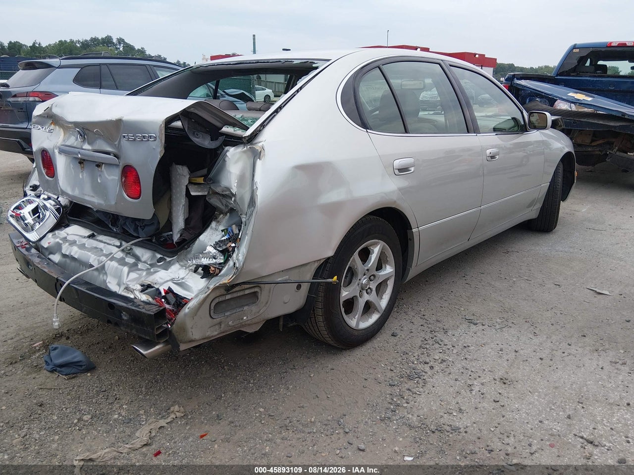 2002 LEXUS GS 300 · 4/10