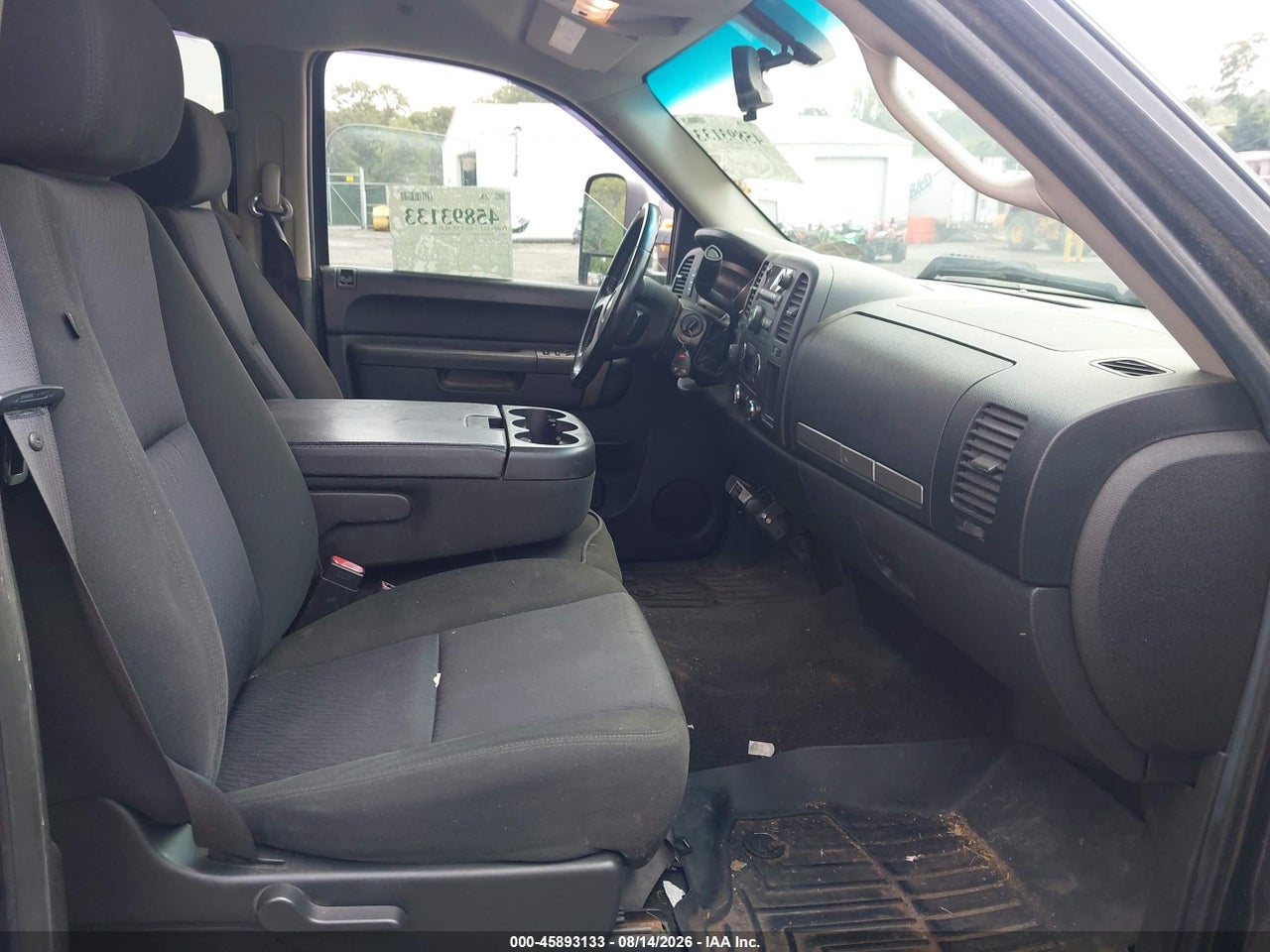 2011 CHEVROLET SILVERADO 1500 LT · 5/11