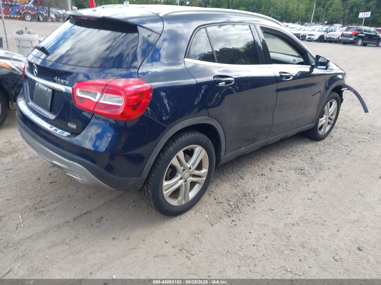 2017 MERCEDES-BENZ GLA 250 4MATIC · 4/11