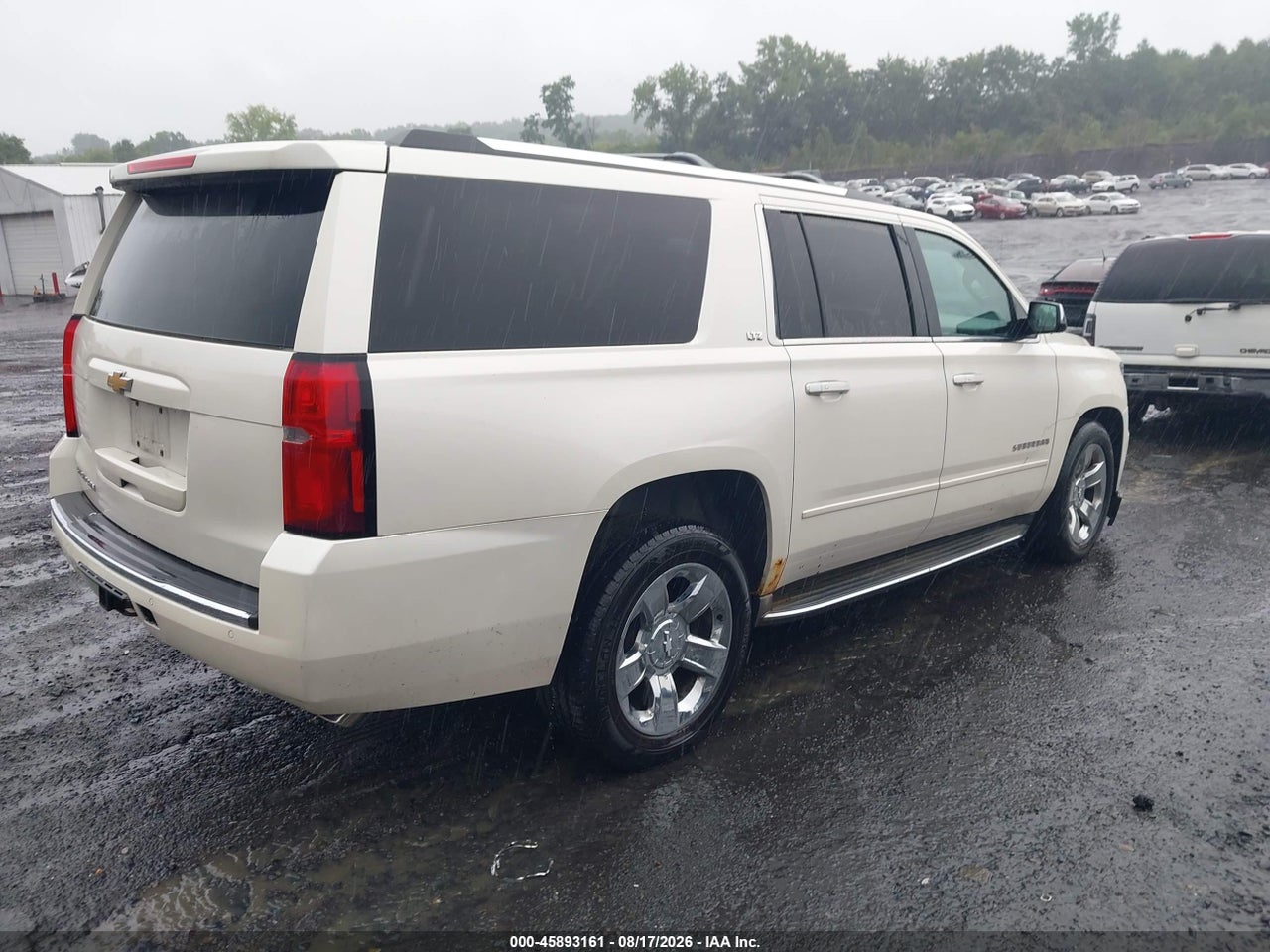 2015 CHEVROLET SUBURBAN LTZ · 4/11