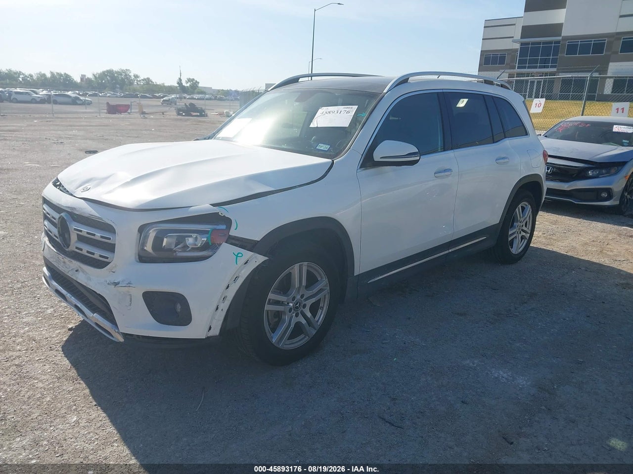 2020 MERCEDES-BENZ GLB 250 · 2/11