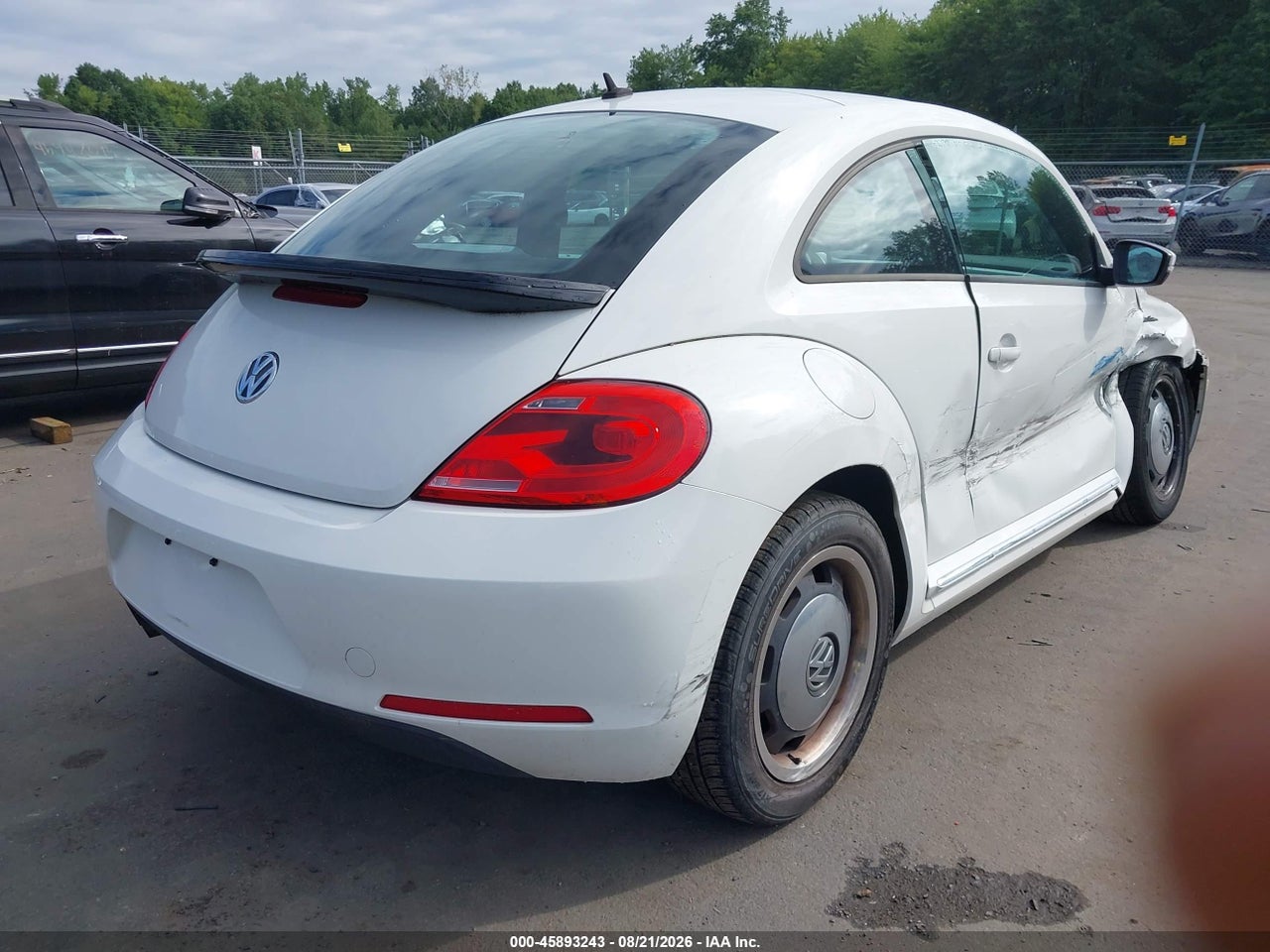 2012 VOLKSWAGEN BEETLE 2.5L · 4/11