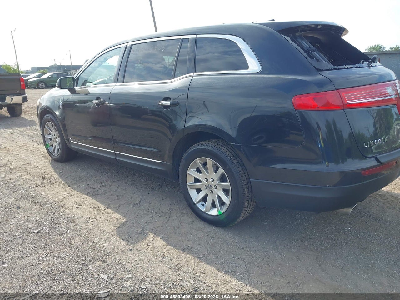 2015 LINCOLN MKT LIVERY · 3/11