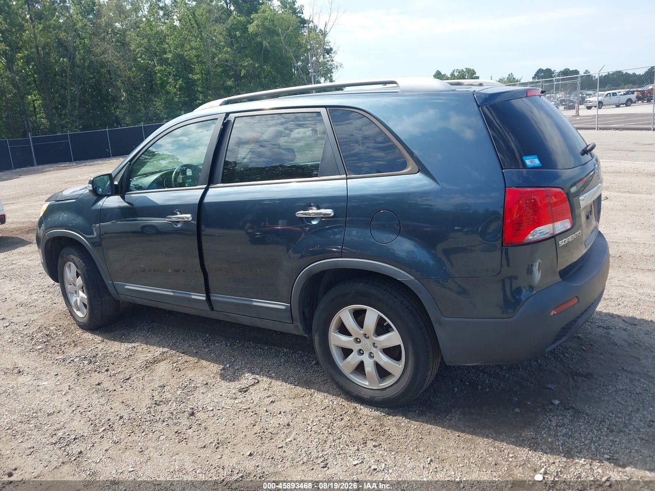 2011 KIA SORENTO LX V6 · 3/11