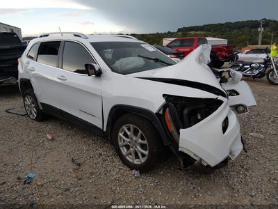 1C4PJLCB9JD****** · 2018 JEEP CHEROKEE LATITUDE FWD