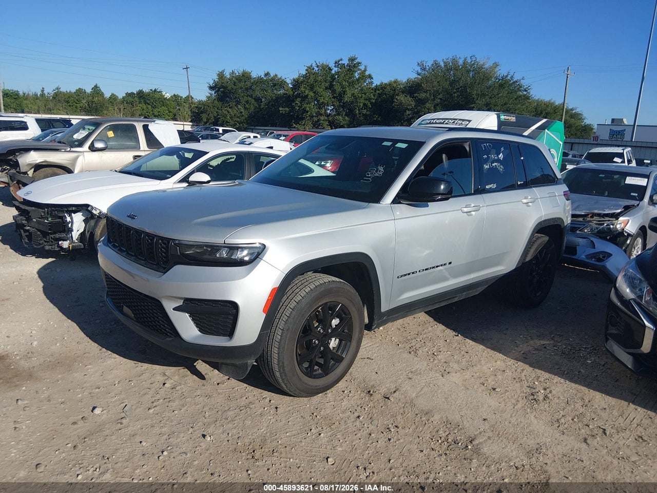 2025 JEEP GRAND CHEROKEE ALTITUDE 4X4 · 2/11