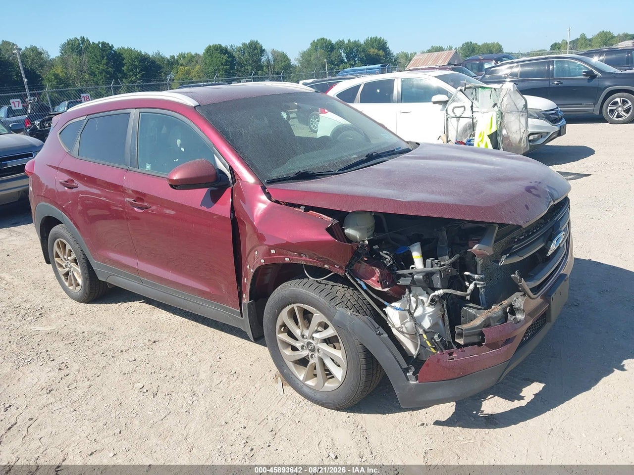 KM8J3CA41GU****** · 2016 HYUNDAI TUCSON SE