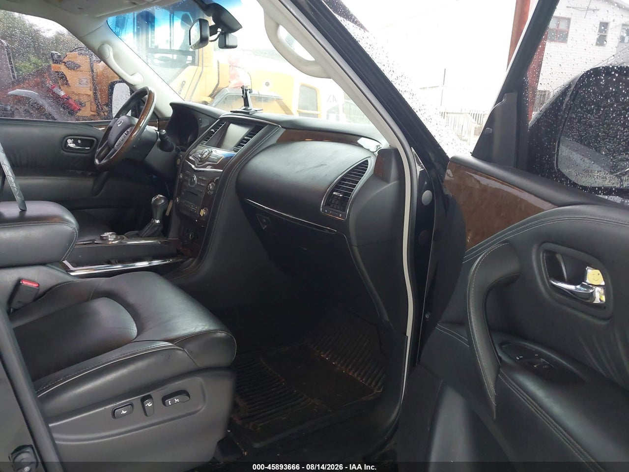JN8AZ2NE4F9****** · 2015 INFINITI QX80   · 5/11