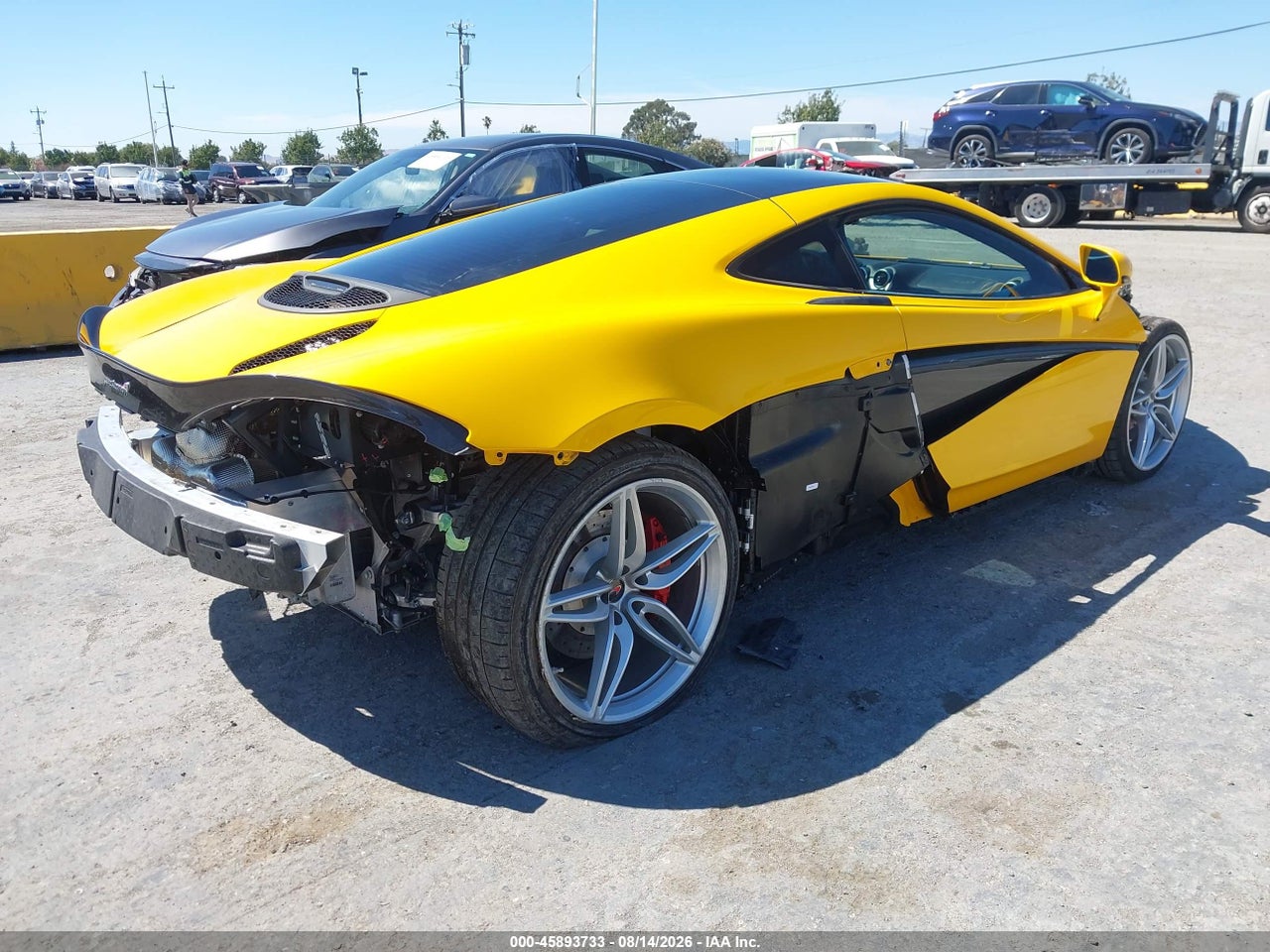 2017 MCLAREN 570GT · 4/11