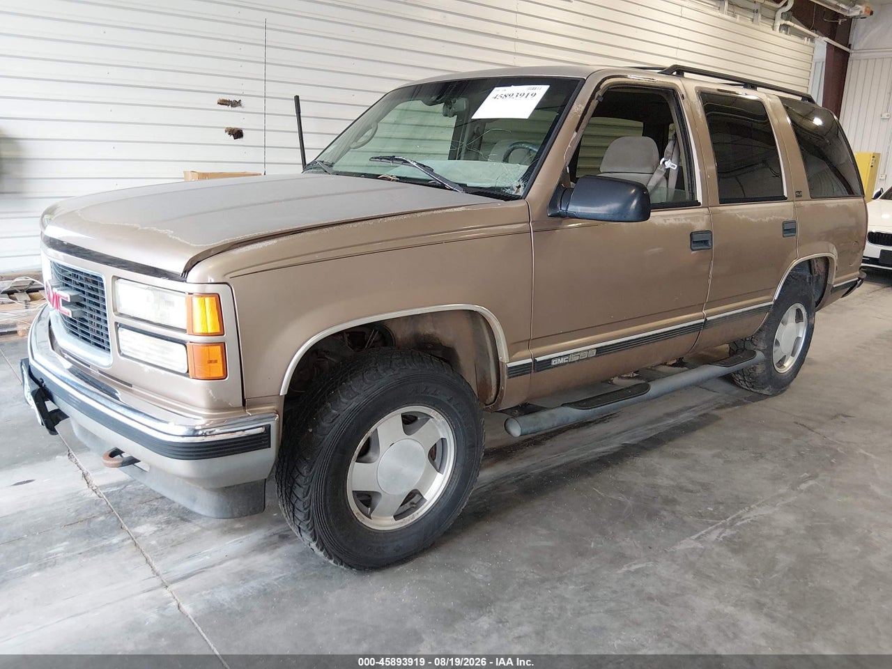 1996 GMC YUKON   · 2/11