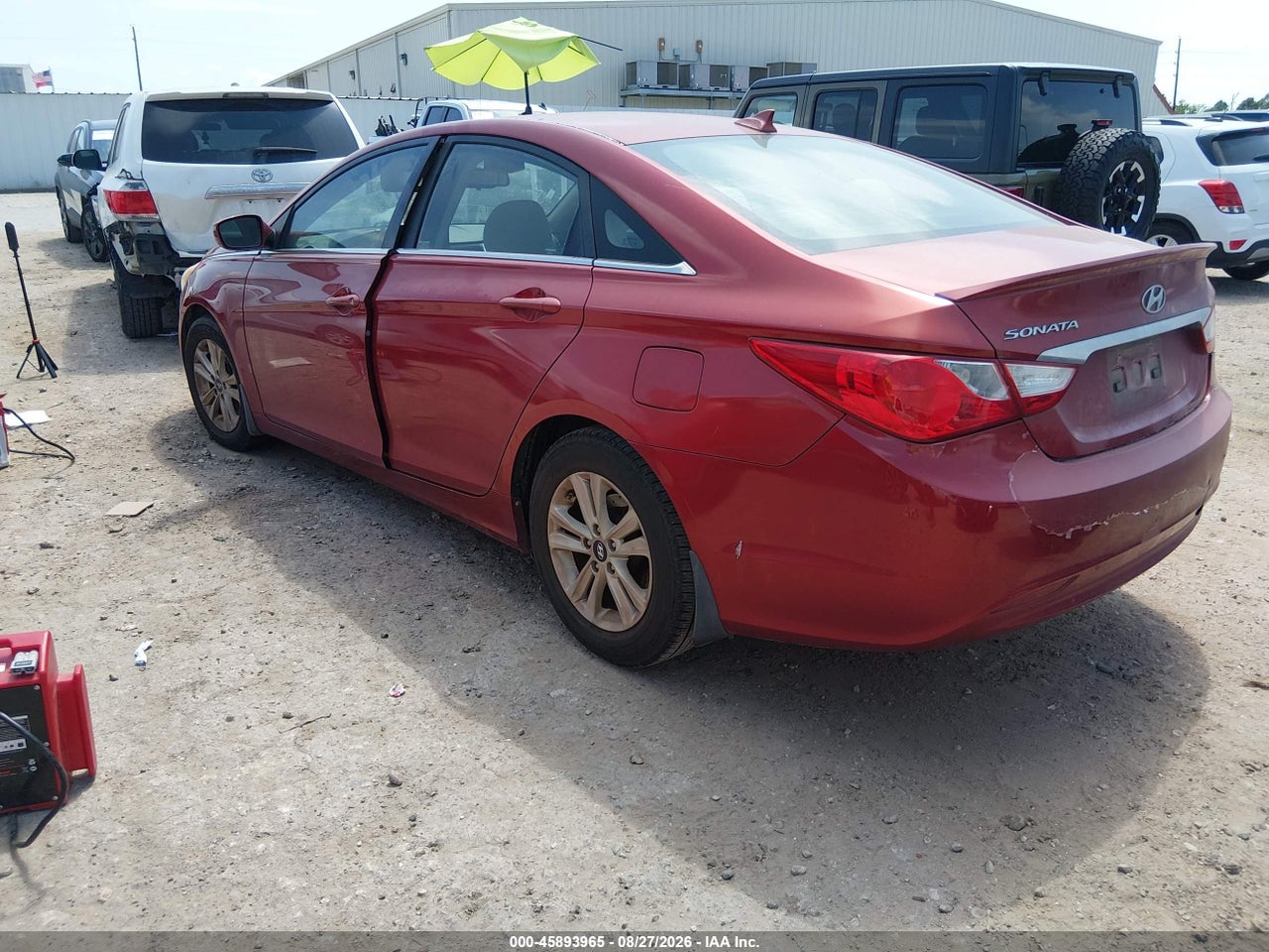 2013 HYUNDAI SONATA GLS · 3/10