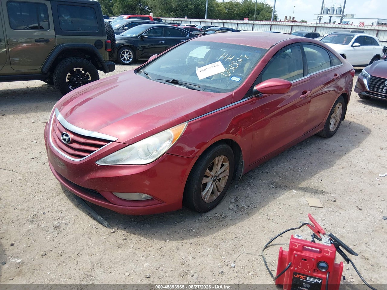 2013 HYUNDAI SONATA GLS · 2/10