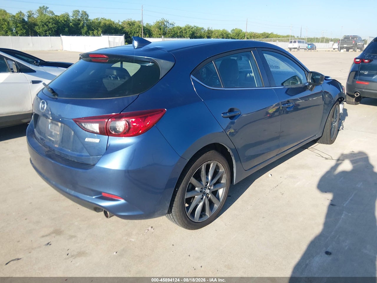 2018 MAZDA MAZDA3 TOURING · 4/11