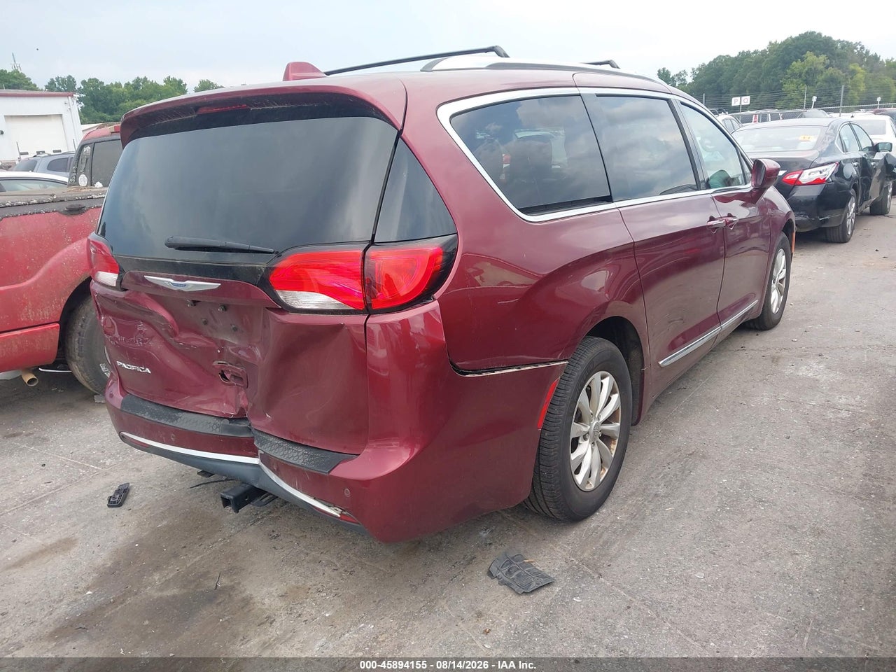 2018 CHRYSLER PACIFICA TOURING L PLUS · 4/11