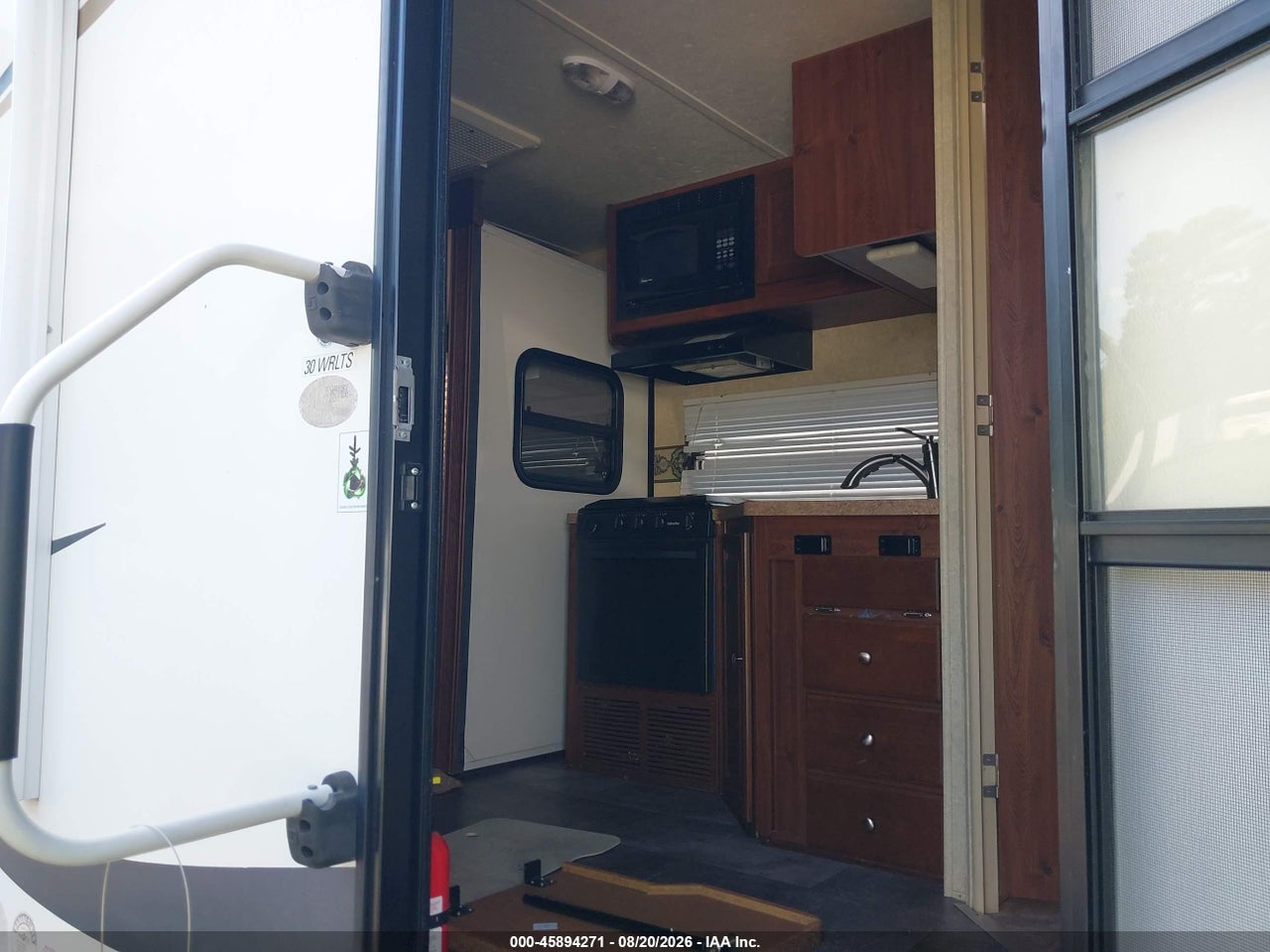 2013 FOREST RIVER FLAGSTAFF LITE WEIGHT TRAILERS · 5/11