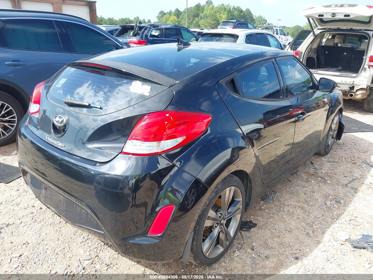 2017 HYUNDAI VELOSTER VALUE EDITION · 4/11