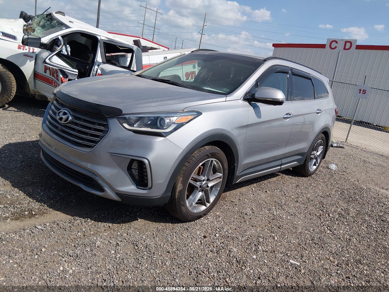2017 HYUNDAI SANTA FE LIMITED ULTIMATE · 2/11