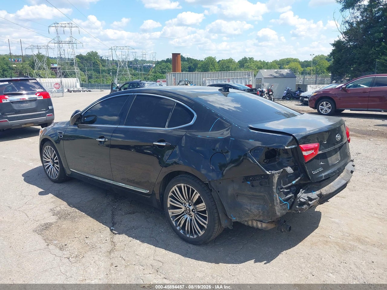 2016 KIA CADENZA LIMITED · 3/11