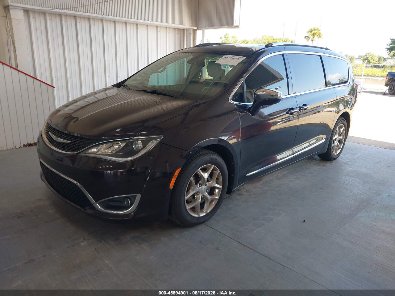2017 CHRYSLER PACIFICA LIMITED · 2/11