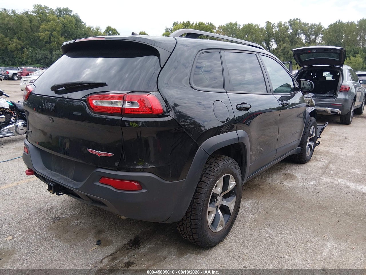 2016 JEEP CHEROKEE TRAILHAWK · 4/11