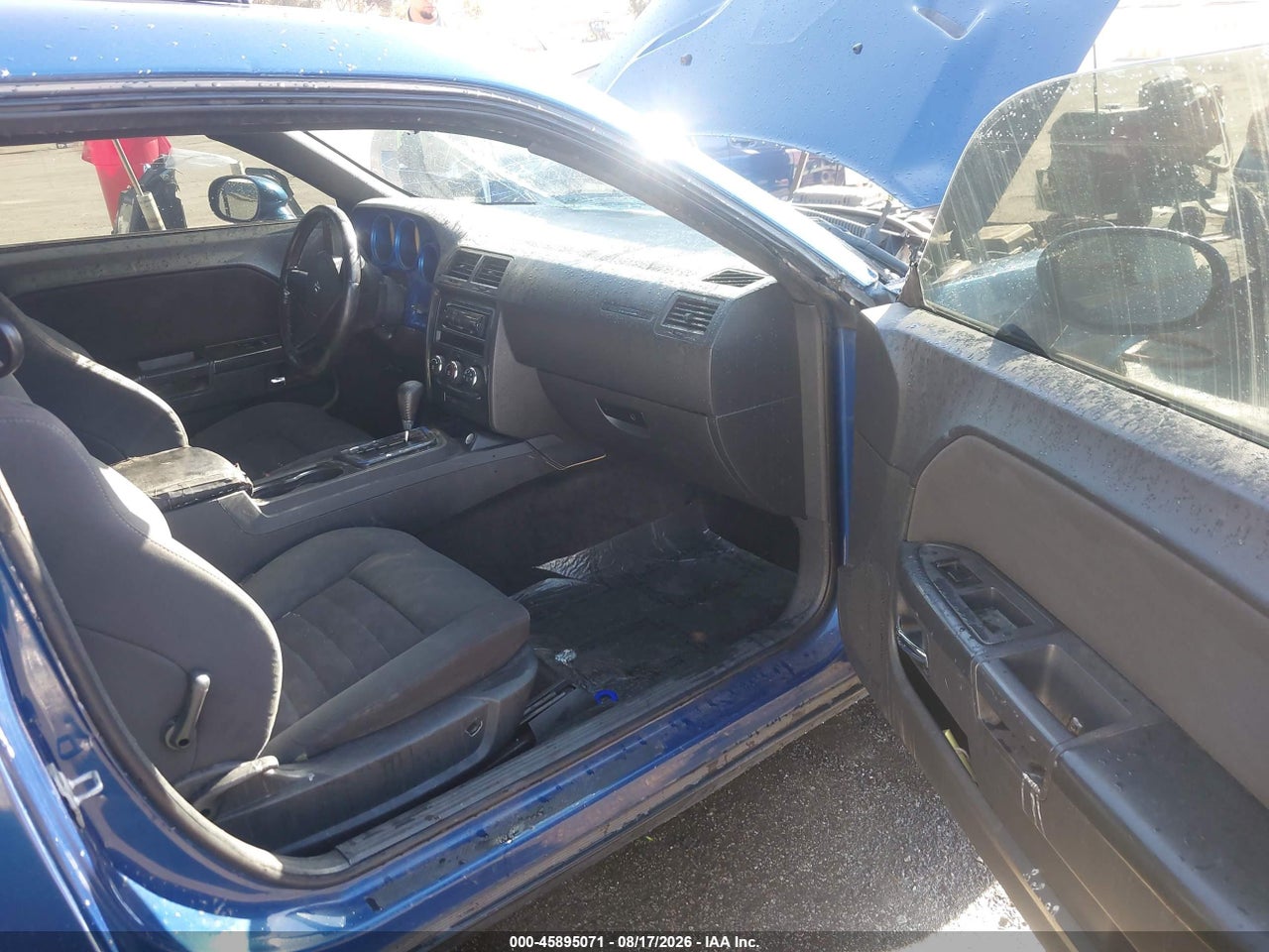 2010 DODGE CHALLENGER SE · 5/11