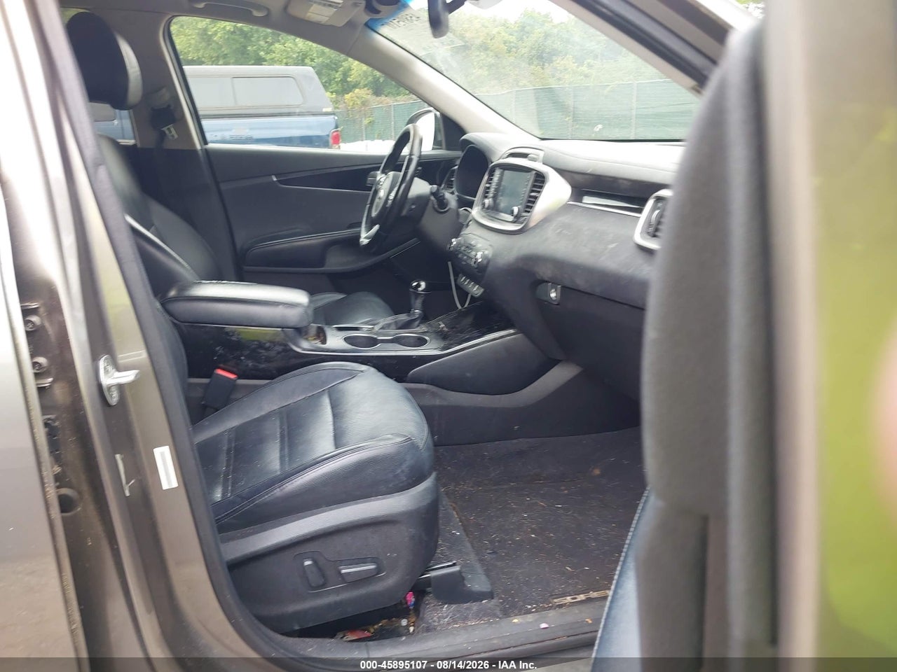 2016 KIA SORENTO 3.3L SX · 5/11