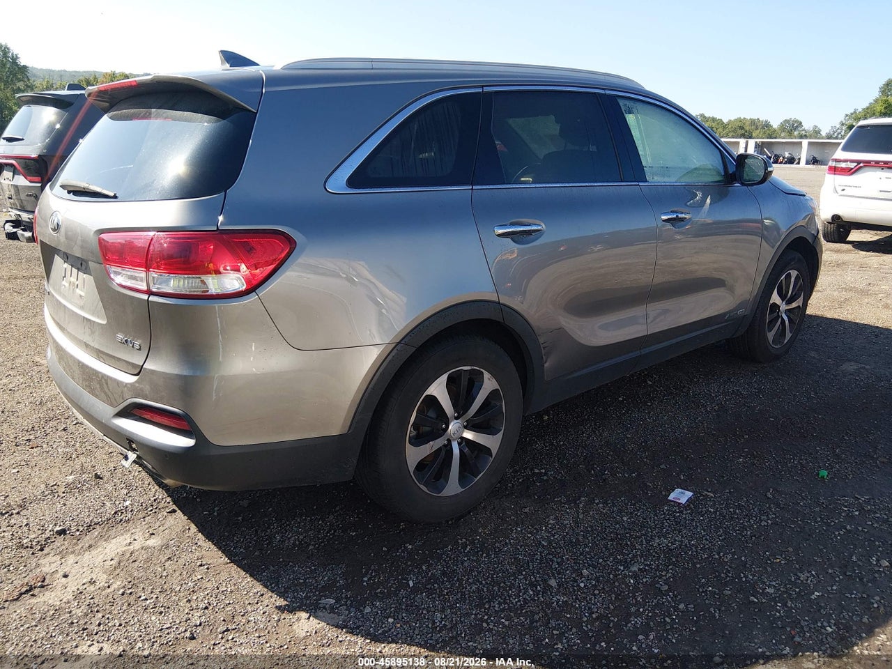 2017 KIA SORENTO 3.3L EX · 4/11
