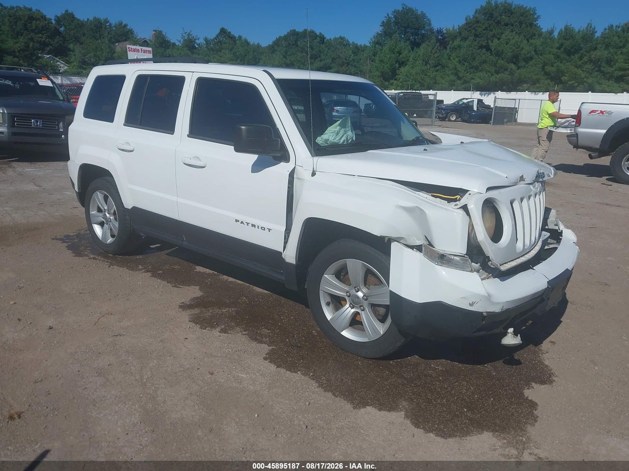 1C4NJPFB6ED****** · 2014 JEEP PATRIOT LATITUDE