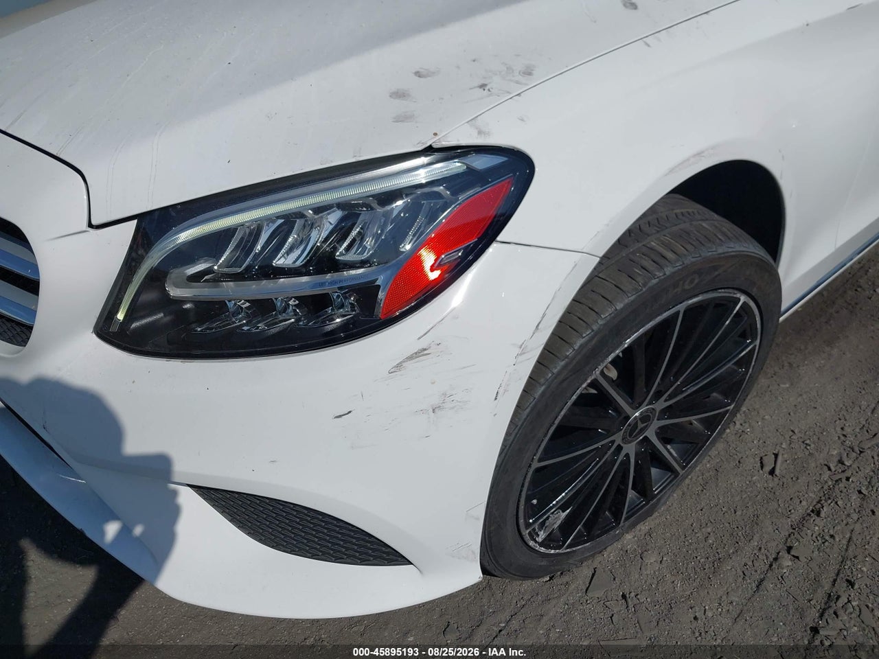 2019 MERCEDES-BENZ C 300 · 6/11